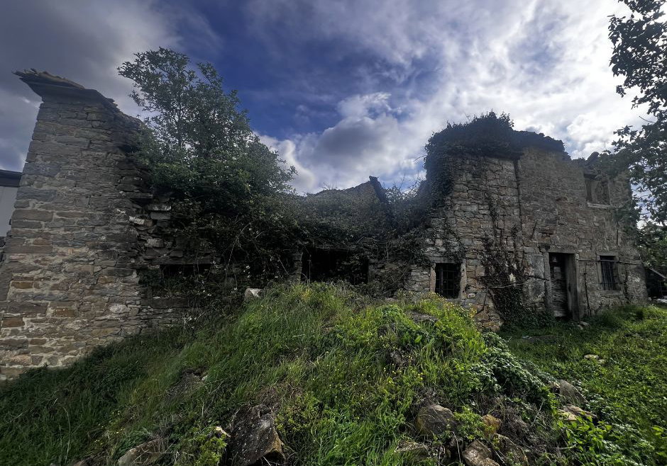 Lokacija: Obalno - kraška, Koper, Butari